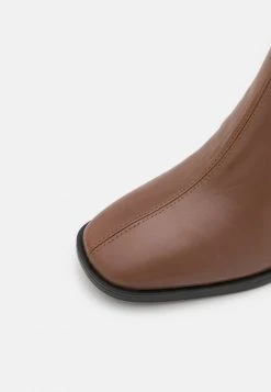 Discount ???? Coach GABI BOOTIE - Classic Ankle ???? Boots - Saddle ???? -Coach Shop 0cd7c648fd574d72bf4600c6e3f86223