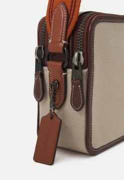 Discount ✔️ Coach CHARTER CROSSBODY UNISEX - Across Body Bag - Beige ⌛ -Coach Shop 10766b4e42c84e81b5c32e292ecf77eb