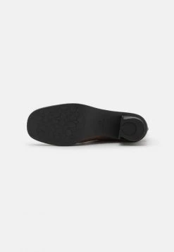 Discount ???? Coach GABI BOOTIE - Classic Ankle ???? Boots - Saddle ???? -Coach Shop 6559536a03df495785da7bd413731aa2