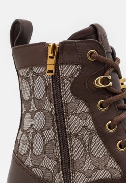 Budget ???? Coach CITYSOLE SIGNATURE - Lace-up Ankle ???? Boots - Maple ✔️ 11 Budget ???? Coach CITYSOLE SIGNATURE - Lace-up Ankle ???? Boots - Maple ✔️ -Coach Shop 98cf57a0aefe439ebe56628134ea32b5