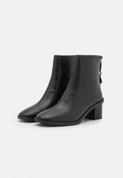 Flash Sale ???? Coach GABI BOOTIE - Classic Ankle ???? Boots - Black ???? 9 Flash Sale ???? Coach GABI BOOTIE - Classic Ankle ???? Boots - Black ???? -Coach Shop 9b20e30e64a74f3c929a91f17026c716