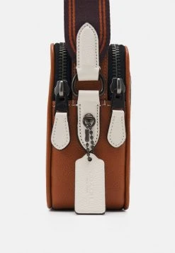 Best Sale ???? Coach CHARTER CROSSBODY HORSE AND CARRIAGE ???? COATED - Across Body Bag - Truffle/chalk ???? -Coach Shop c3b5698cdbc84012b54417874bef42fd