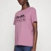 Deals ???? Coach EVERGREEN HORSE AND CARRIAGE TEE - Basic T-shirt - Violet Orchid ✔️