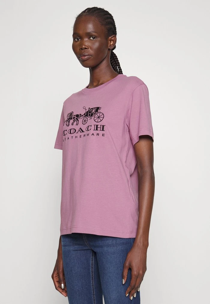 Deals ???? Coach EVERGREEN HORSE AND CARRIAGE TEE - Basic T-shirt - Violet Orchid ✔️ 1 Deals ???? Coach EVERGREEN HORSE AND CARRIAGE TEE - Basic T-shirt - Violet Orchid ✔️
