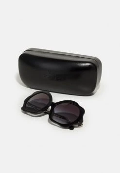 Cheapest ???? Coach ???? Sunglasses - Black ???? 8 Cheapest ???? Coach ???? Sunglasses - Black ???? -Coach Shop e535229e5f204e209244b7042276b63d