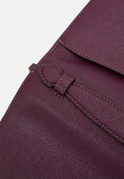 Discount ???? Coach CROSSGRAIN BEA CROSSBODY - Across Body Bag - Deep Berry ???? 10 Discount ???? Coach CROSSGRAIN BEA CROSSBODY - Across Body Bag - Deep Berry ???? -Coach Shop f154b9011aed4efc89b2533bbb2fc397