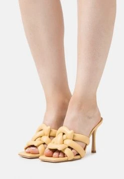 Discount ???? Coach KELLIE - Heeled Mules - Vanilla ????